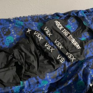 VSX SPORTS BRA and Leggings both size Large